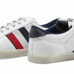 Moncler Tricolour Stripe Sneaker -Luxury Sneakers Shop 01 04 2021 JB 4M713 00 02S7X 032 4 1