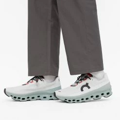 ON Running Cloudmonster 9 ON Running Cloudmonster -Luxury Sneakers Shop 01 04 2022 jc 61 99023 m9