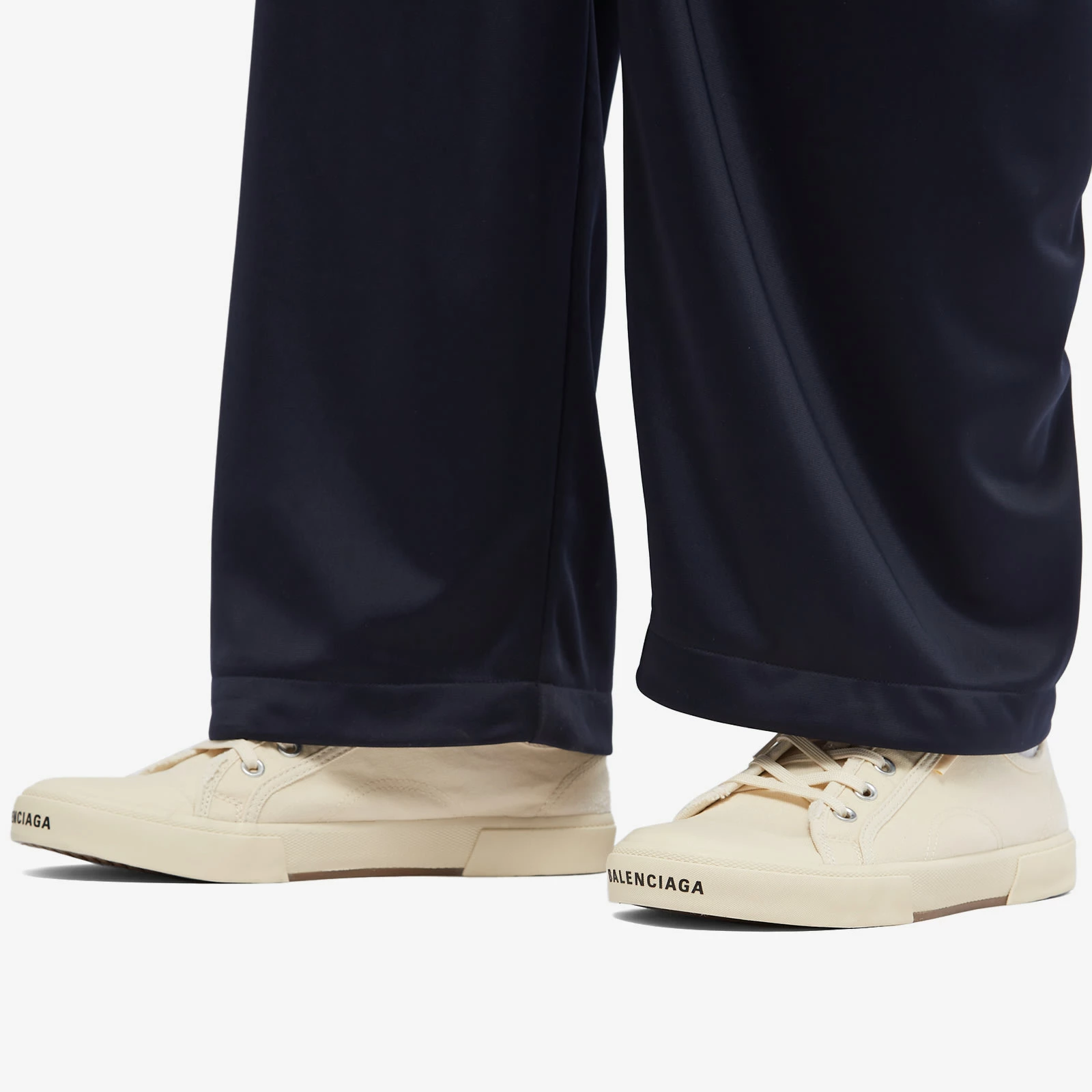 Balenciaga Paris Low Canvas Sneaker 6 Balenciaga Paris Low Canvas Sneaker - Image 6