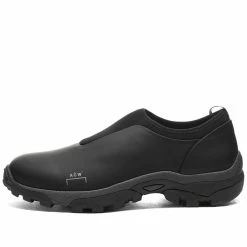 Front Page -Luxury Sneakers Shop 02 06 2022 EC ACWUF007 BK 2 1