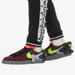 Nike X ACRONYM Blazer Low -Luxury Sneakers Shop 08 02 2022 JD DN2067 600 m9 1