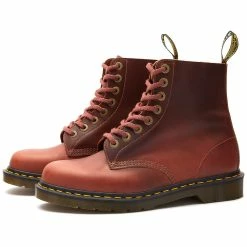 Dr. Martens 1460 Pascal 8 Eye Boot