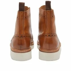 Grenson Fred V Brogue Boot -Luxury Sneakers Shop 10 01 2023 SI 110012 TAN 3 1