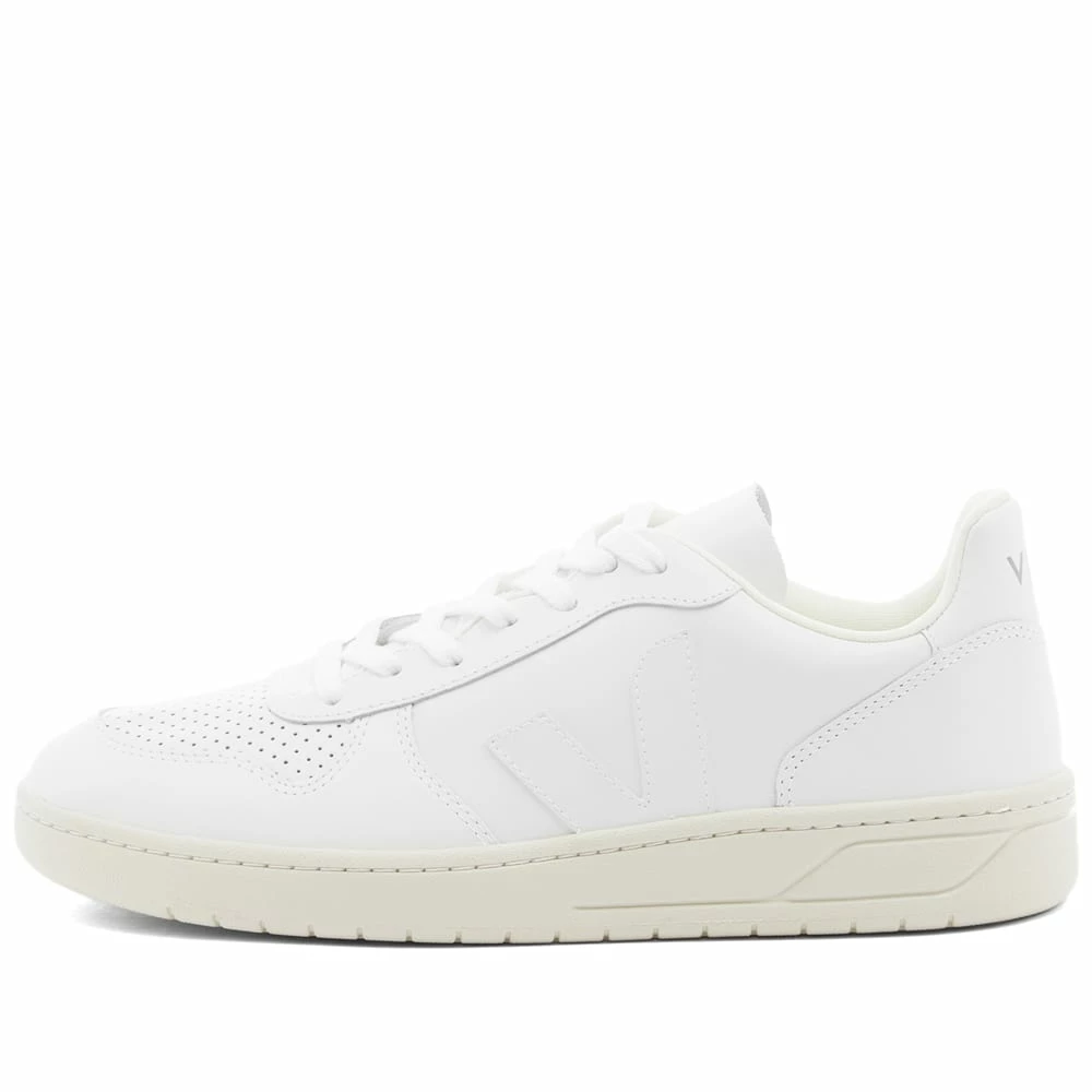 Veja V-10 Vegan Basketball Sneaker 2 Veja V-10 Vegan Basketball Sneaker - Image 2