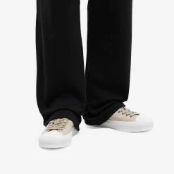 Givenchy 4G Jacquard City Low Sneaker -Luxury Sneakers Shop 13 01 2023 JB BH0050H1DK 257 m6 1
