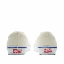 Vans Vault UA OG Classic Slip-On LX -Luxury Sneakers Shop 13 02 2023 JW VN0A45JK0RD1 3 1