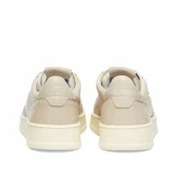 Autry 01 Goat Leather Sneaker 7 Autry 01 Goat Leather Sneaker -Luxury Sneakers Shop 14 11 22 JF AULMGG29 3 1