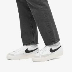 Nike Blazer Low Platform W -Luxury Sneakers Shop 15 09 2022 jc dj0292 101 m9