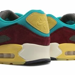 Nike Air Max 90 -Luxury Sneakers Shop 15 10 2021 TH DC6083 200 4 1