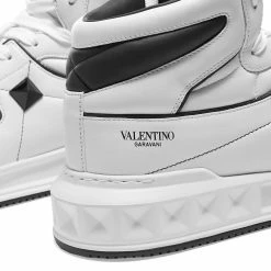 Valentino High Top Roman Stud Sneaker -Luxury Sneakers Shop 16 05 2022 JD 1Y2S0E63NWN 0N2 4 1