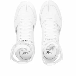 Maison Margiela X Reebok Classic Leather Gladiator Sneaker 10 Maison Margiela X Reebok Classic Leather Gladiator Sneaker -Luxury Sneakers Shop 17 06 2021 JA S37WS0569 P4241 T1003 5 1