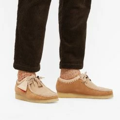 Clarks Originals Wallabee 11 Clarks Originals Wallabee -Luxury Sneakers Shop 20 04 2022 JT 26165427 m9 1