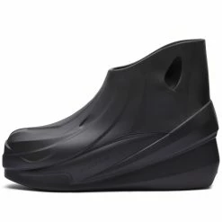 Front Page -Luxury Sneakers Shop 20 12 22 AB AAUBO0071OT01 BLK0001 2 1