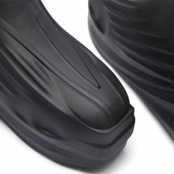 1017 ALYX 9SM Mono Boot -Luxury Sneakers Shop 20 12 22 AB AAUBO0071OT01 BLK0001 4 1