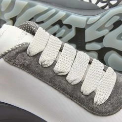 Alexander McQueen Sprint Runner Sneaker 9 Alexander McQueen Sprint Runner Sneaker -Luxury Sneakers Shop 21 02 2023 AJ 705071W4W11 8395 4 1