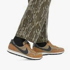 Nike Air Pegasus 83 PRM -Luxury Sneakers Shop 22 12 2021 JD DJ9292 200 m9 1