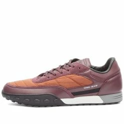 Front Page -Luxury Sneakers Shop 23 11 2022 BLR 77FWS0202 V0012 2 1