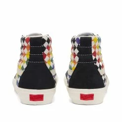 Vans Vault UA Sk8-Hi VLT LX -Luxury Sneakers Shop 25 05 2021 AJ VN0A4CS55A81 3 1