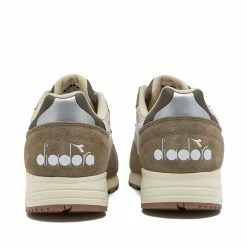 Diadora N902 -Luxury Sneakers Shop 26 01 2023 LL 501 178559 D0311 3 1