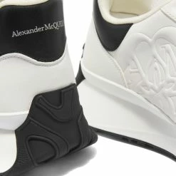 Alexander McQueen Seal Logo Vintage Runner -Luxury Sneakers Shop 28 03 2022 aj 688548wib6c9061 4