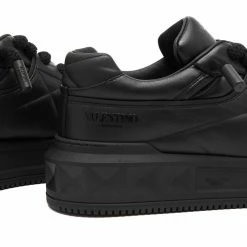 Valentino One Stud XL Sneaker -Luxury Sneakers Shop 29 11 2022 AJ 1Y0S0G37XTM 0NO 4 1